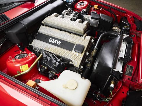 Used 1991 BMW 318iS Coupe RWD image 99