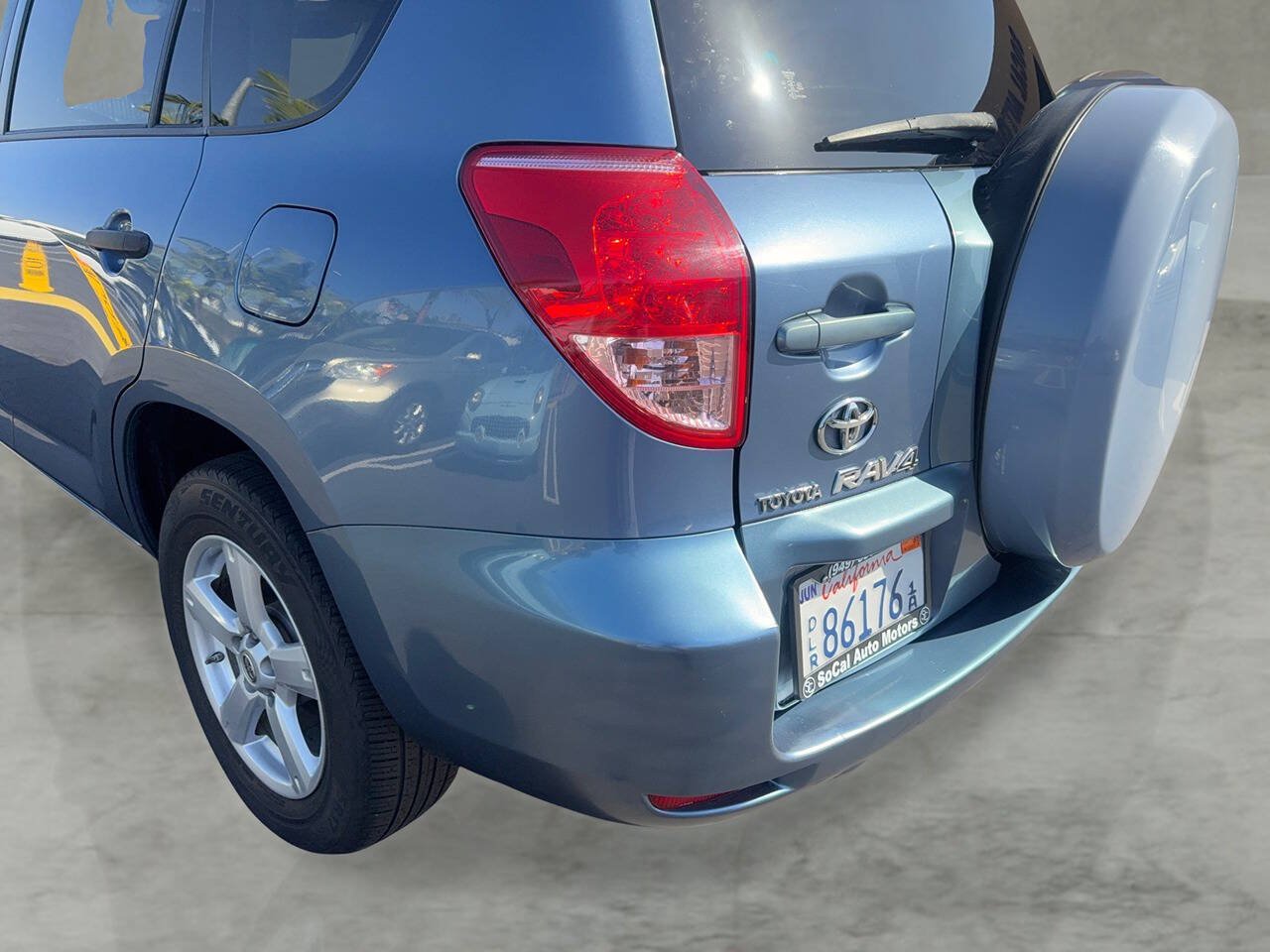 Used 2007 Toyota RAV4 2WD image 24