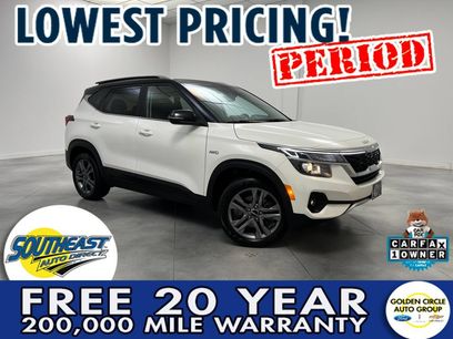 Used 2023 Kia Seltos S w/ Navigation Package