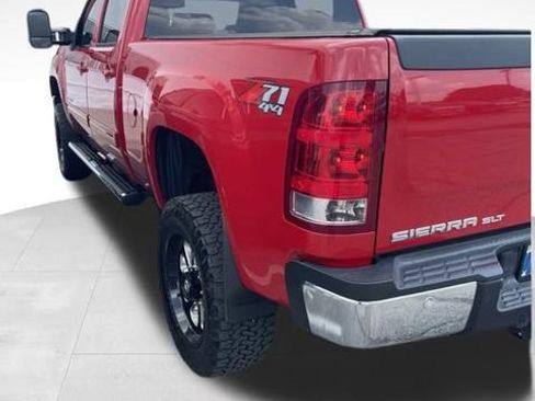 Used 2013 GMC Sierra 2500 SLT w/ SLT Convenience Package AWD/4WD image 5