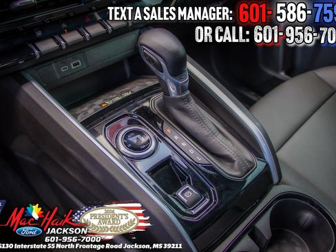 Used 2024 Chevrolet Colorado LT w/ LT Convenience Package III AWD/4WD image 19