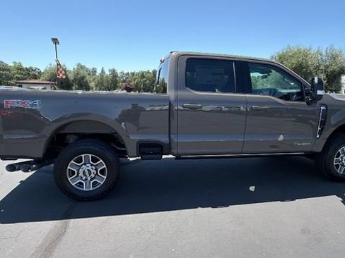 New 2026 Ford F250 Lariat w/ FX4 Off-Road Package AWD/4WD image 3
