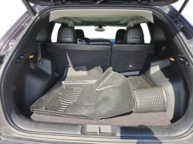 Used 2019 Jeep Cherokee Limited AWD/4WD image 19