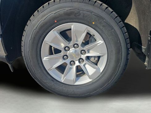 Used 2021 Chevrolet Silverado 1500 LT AWD/4WD image 11