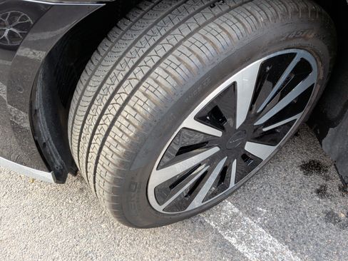 Used 2022 Lucid Air Dream Edition image 13