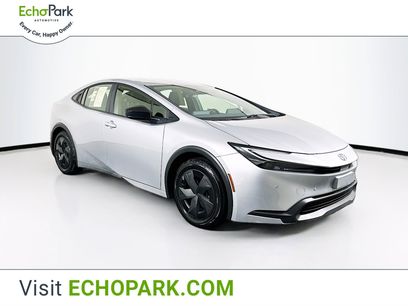 Used 2025 Toyota Prius LE