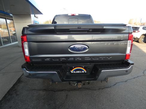 Used 2019 Ford F250 Lariat w/ Lariat Ultimate Package AWD/4WD image 4