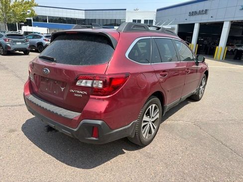 Used 2018 Subaru Outback 3.6R Limited AWD/4WD image 5