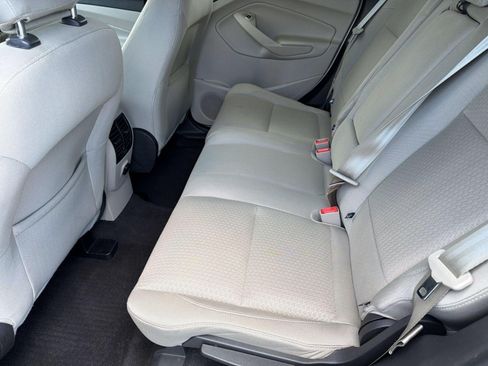 Used 2018 Ford Escape SE w/ Ford Safe & Smart Package AWD/4WD image 18