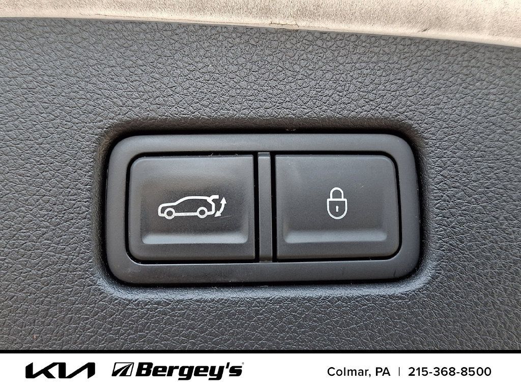 Used 2023 Genesis GV70 2.5T w/ Select Package AWD/4WD image 35