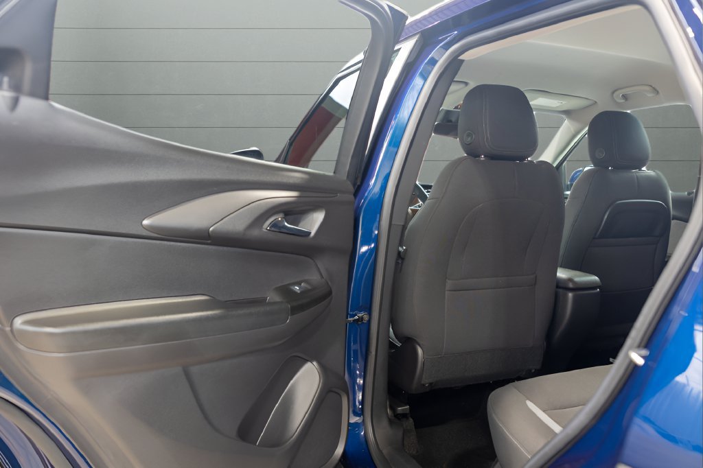 Used 2023 Chevrolet TrailBlazer LT FWD image 41