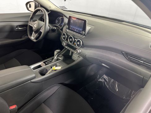 Used 2020 Nissan Sentra SV FWD image 26