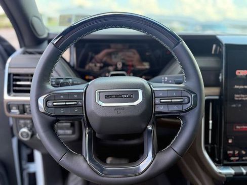 New 2026 GMC Yukon XL Denali Ultimate AWD/4WD image 11
