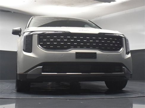 Certified 2025 Kia Carnival SX Prestige image 38