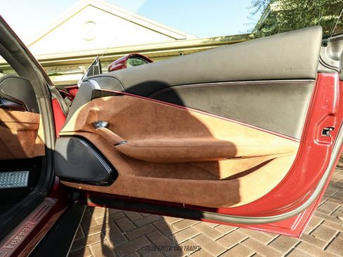 Used 2025 Ferrari Roma Spider RWD image 42