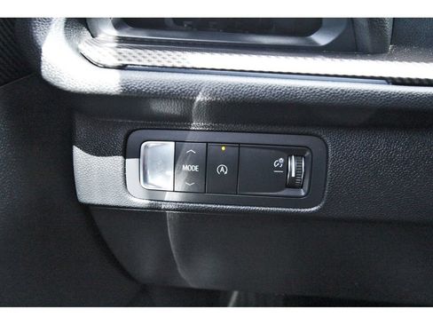 Used 2025 Chevrolet Traverse High Country w/ LPO, Floor Liner Package FWD image 19