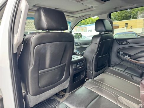 Used 2015 Chevrolet Suburban LT image 36