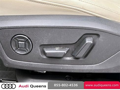 Used 2023 Audi Q3 2.0T Premium w/ Convenience Package image 21