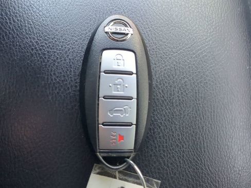 Used 2014 Nissan Murano LE w/ Platinum Edition Package image 28