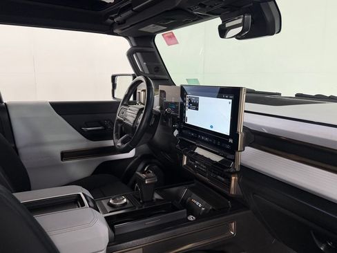Used 2025 GMC Hummer EV 2X AWD/4WD image 31
