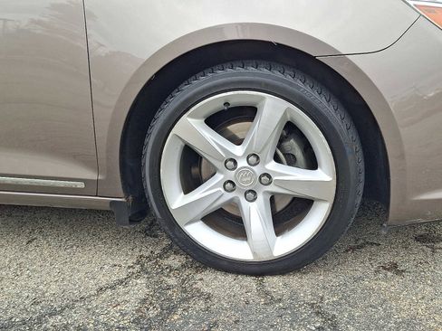 Used 2011 Buick LaCrosse CXL image 7