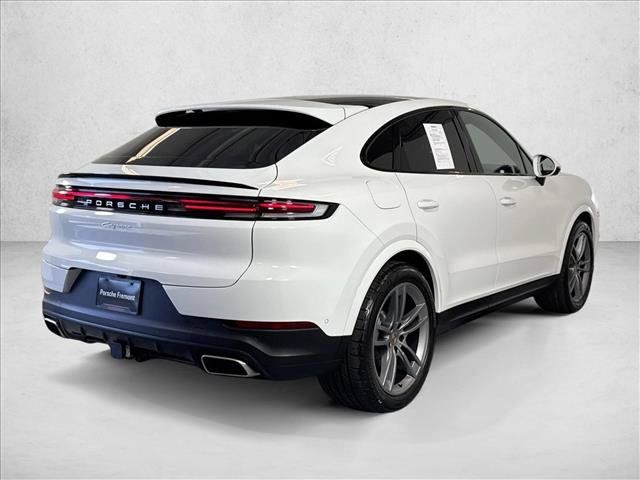 Certified 2025 Porsche Cayenne Coupe AWD/4WD image 9