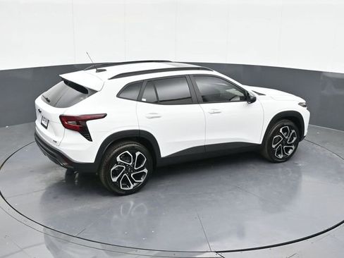 New 2026 Chevrolet Trax RS w/ Sunroof Package FWD image 53