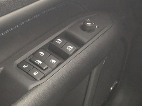 New 2026 Jeep Compass Limited w/ Sun, Sound & Navigation Group image 19