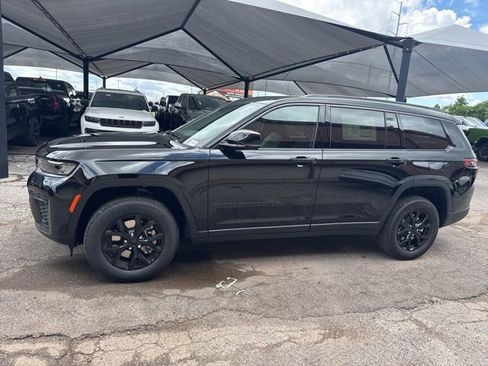 New 2026 Jeep Grand Cherokee L 2WD image 3