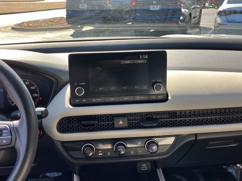 Used 2024 Honda HR-V LX image 26