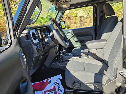 New 2026 Jeep Wrangler Sport AWD/4WD image 5