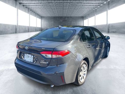 Used 2023 Toyota Corolla LE FWD image 4