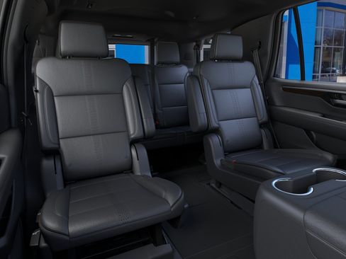 New 2026 Chevrolet Tahoe High Country AWD/4WD image 19