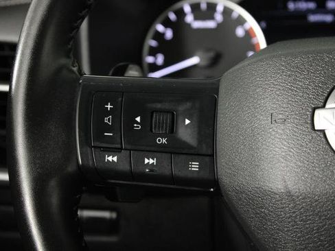 Certified 2025 Nissan Rogue SV AWD/4WD image 27