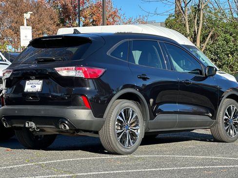 Certified 2022 Ford Escape SEL w/ SEL Stealth AWD Package image 4