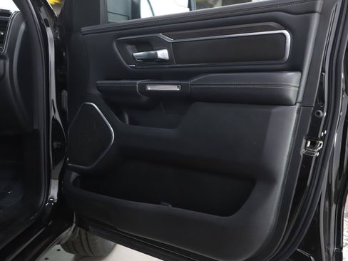 Used 2025 RAM 1500 Laramie AWD/4WD image 11