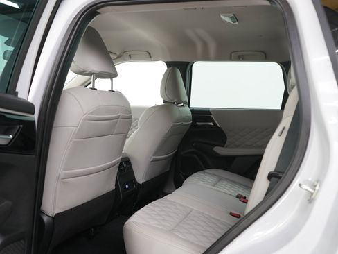 Used 2022 Mitsubishi Outlander SEL AWD/4WD image 19