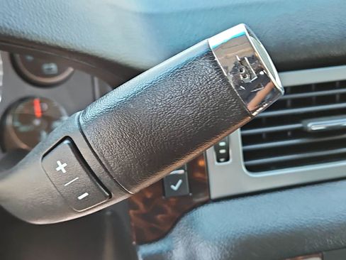 Used 2014 GMC Sierra 2500 Denali image 16