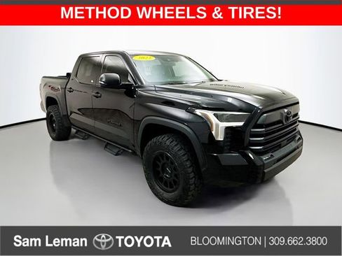 Used 2022 Toyota Tundra SR5 w/ SR5 Convenience Package image 1