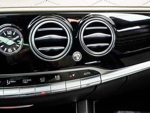 Used 2019 Mercedes-Benz Maybach S 650 image 23