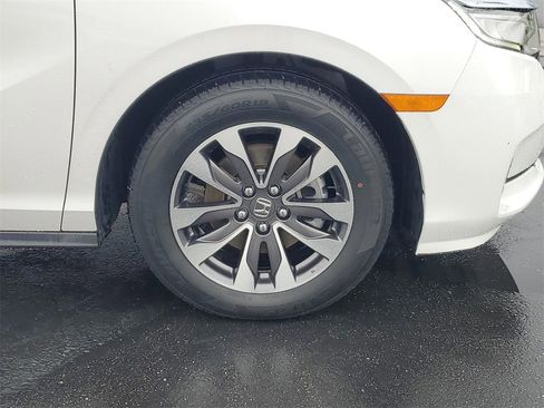 Certified 2023 Honda Odyssey EX-L image 6