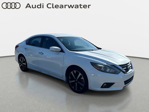 Used 2018 Nissan Altima 2.5 SR FWD image 4