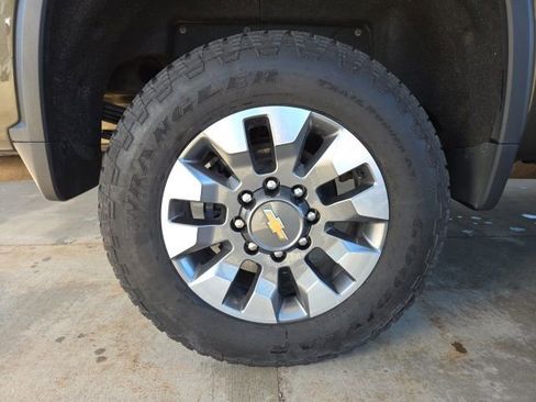 Used 2022 Chevrolet Silverado 2500 Custom w/ Custom Value Package AWD/4WD image 74