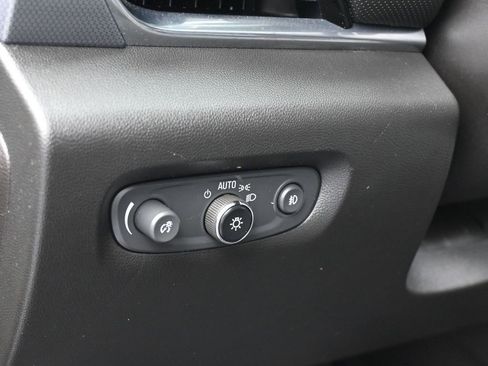 Used 2021 Chevrolet Traverse Premier w/ Redline Edition image 15