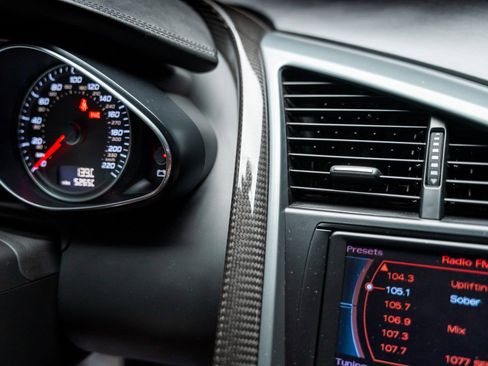 Used 2009 Audi R8 V8 image 57