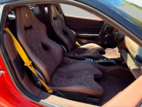 Used 2018 Ferrari 488 GTB RWD image 24