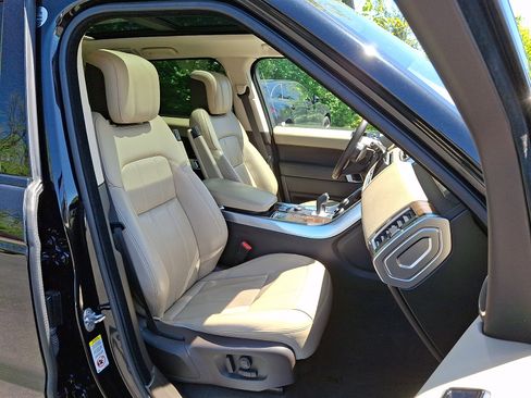 Used 2021 Land Rover Range Rover Sport HSE Silver Edition AWD/4WD image 3