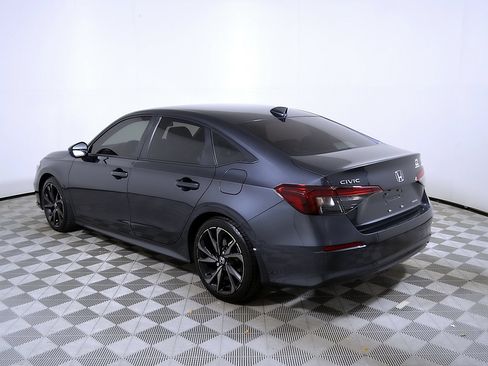 Used 2025 Honda Civic Sport image 9