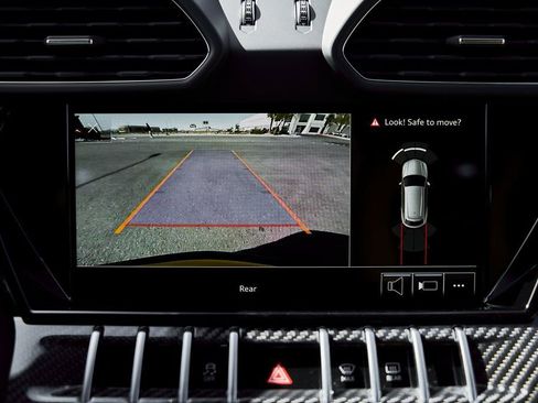 Used 2021 Lamborghini Urus image 80