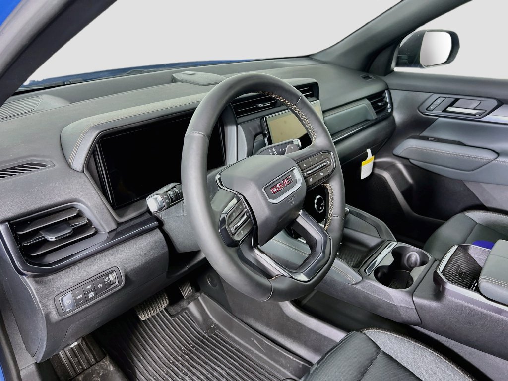 Certified 2026 GMC Terrain AT4 w/ Technology Package II AWD/4WD image 8